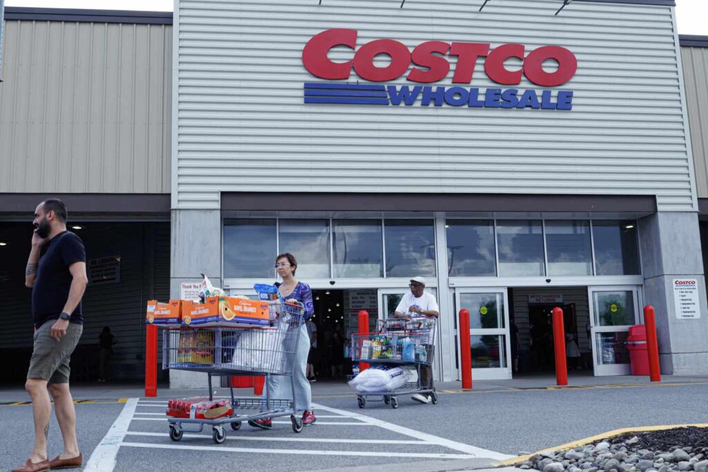 Costco to Raise Pay by 30$