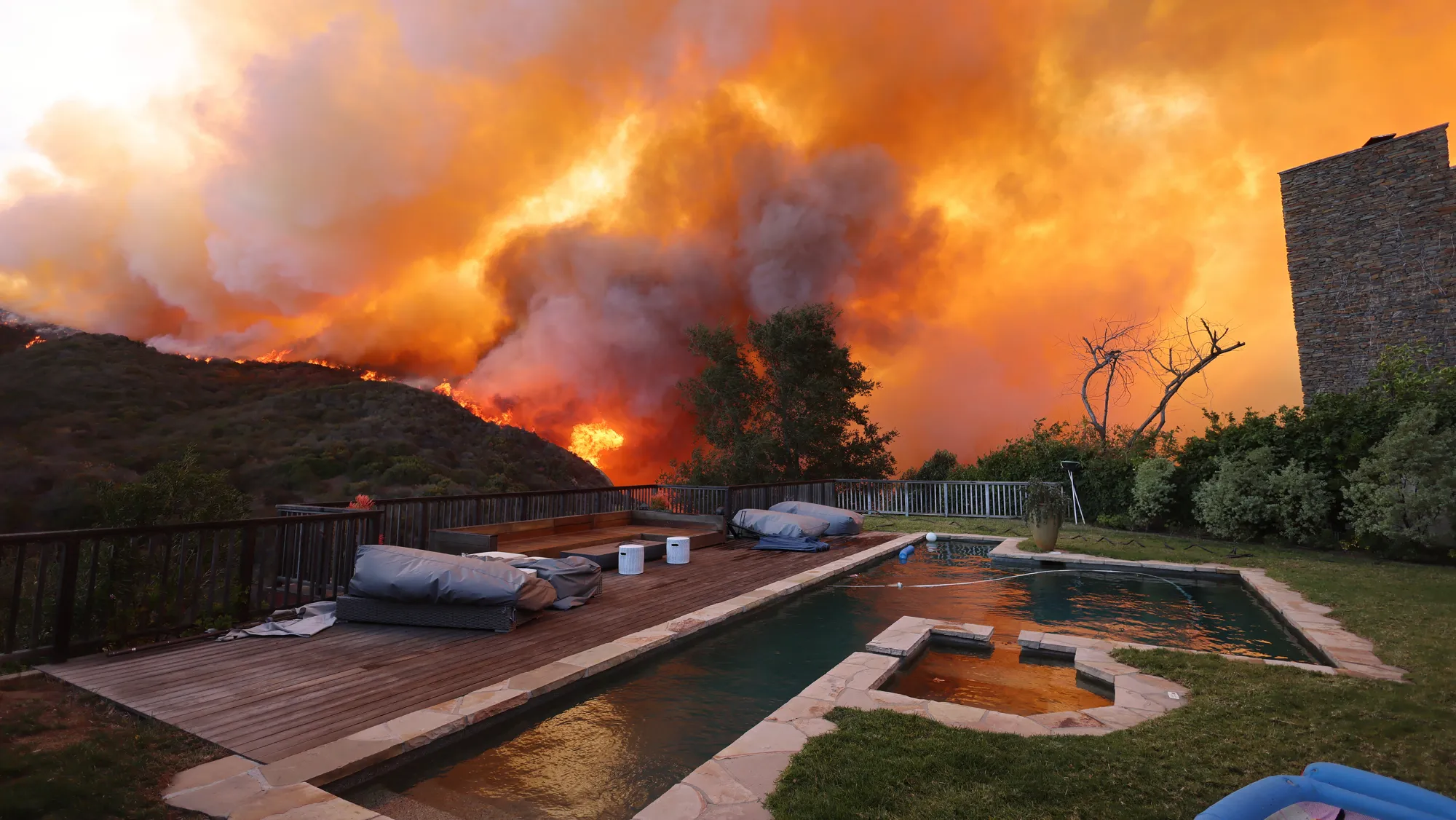 Freak Los Angeles Wind Storm Sparks Fires in Pacific Palisades_GettyImages