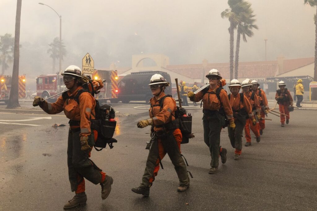 Pacific Palisades wildfire in Los Angeles, California orders evacuations_Credit_CNN